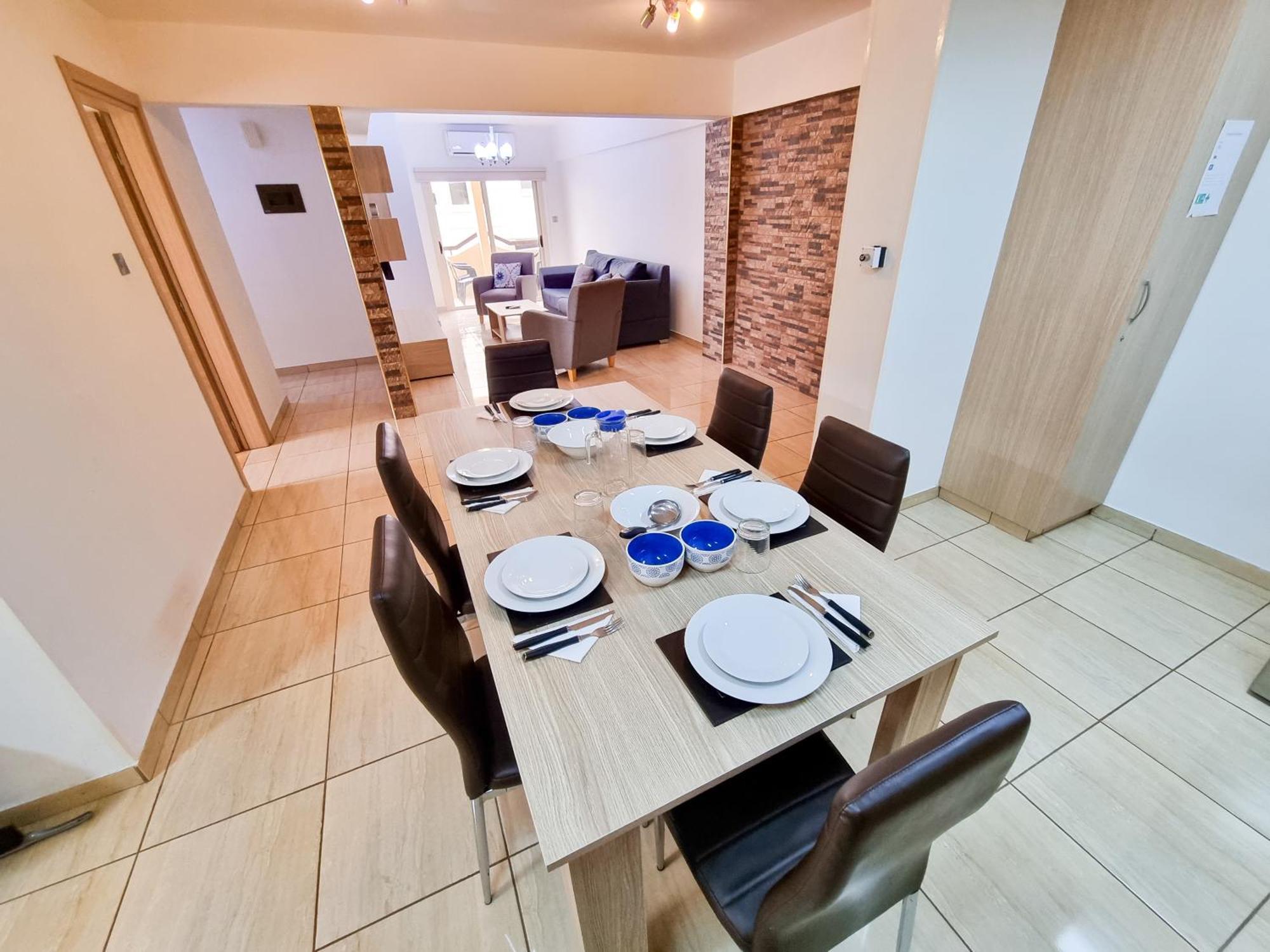 Sunbay City Rooms Larnaca Ngoại thất bức ảnh