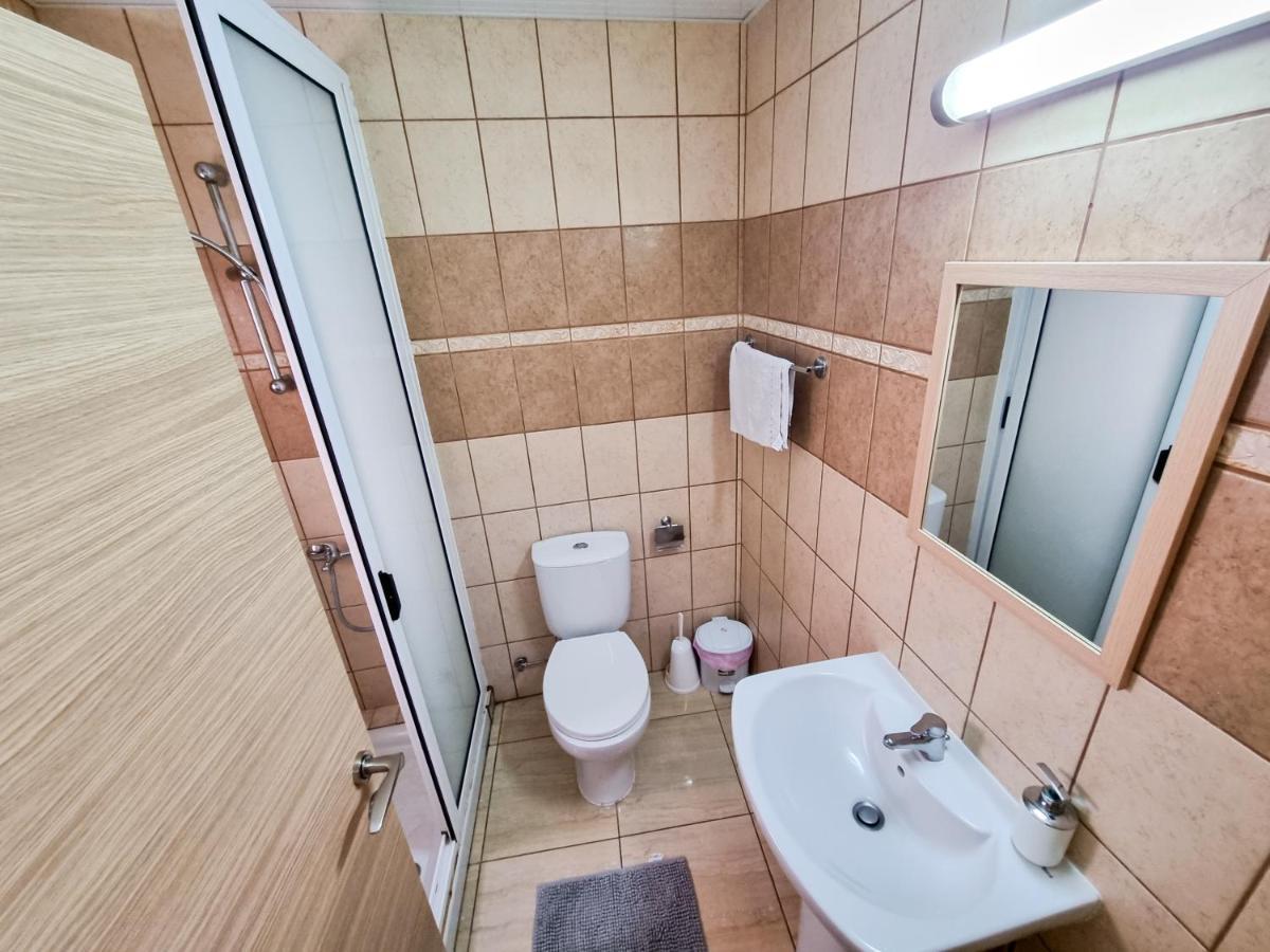 Sunbay City Rooms Larnaca Ngoại thất bức ảnh
